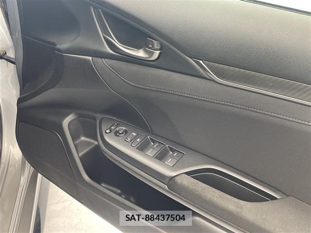 Honda CIVIC 2018 8770524-9