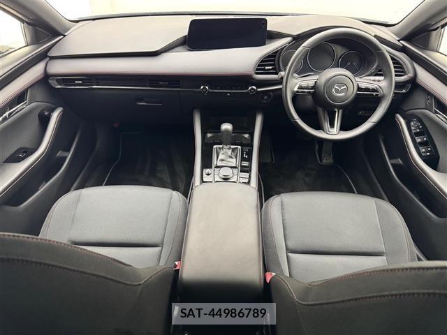 Mazda MAZDA3 2023 8770213-11