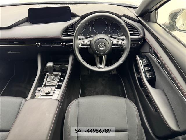 Mazda MAZDA3 2023 8770213-12