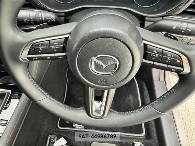 Mazda MAZDA3 2023 8770213-21