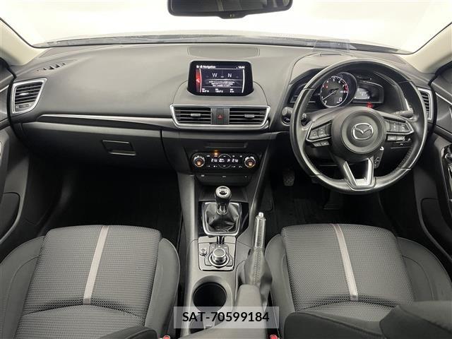 Mazda AXELA 2017 8678433-15