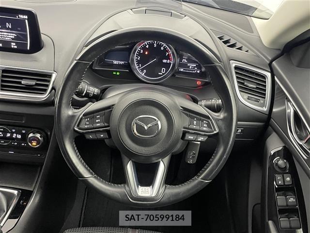 Mazda AXELA 2017 8678433-3