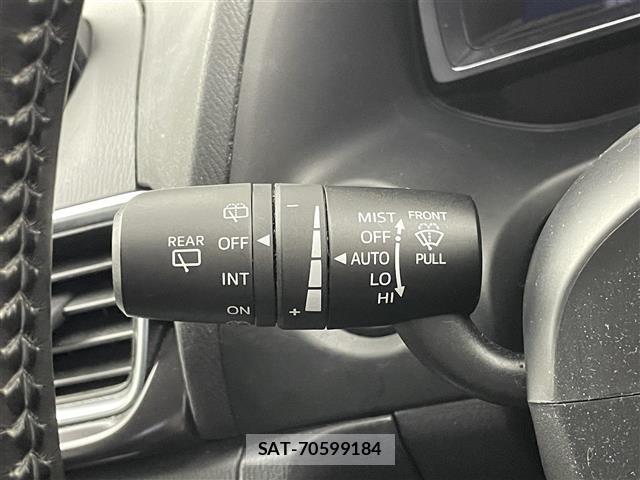 Mazda AXELA 2017 8678433-7