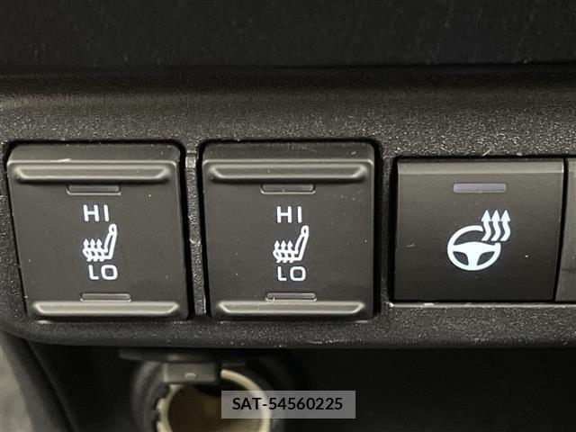 Toyota SIENTA 2024 8672206-11