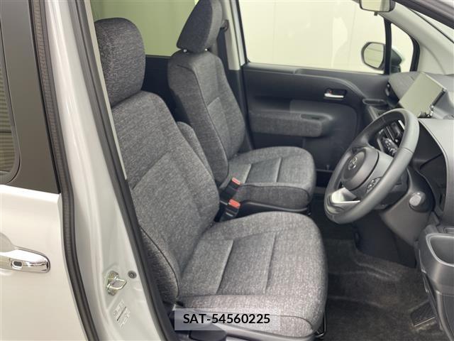 Toyota SIENTA 2024 8672206-6