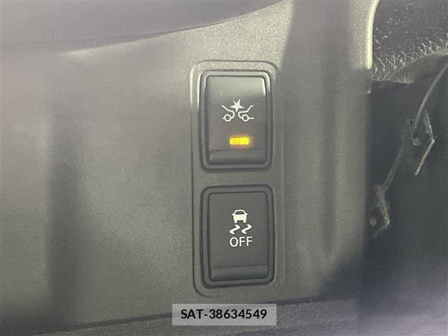 Nissan SERENA 2018 8672734-10