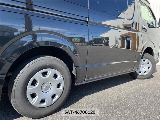 Toyota HIACE VAN 2022 8677235-12