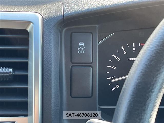 Toyota HIACE VAN 2022 8677235-17