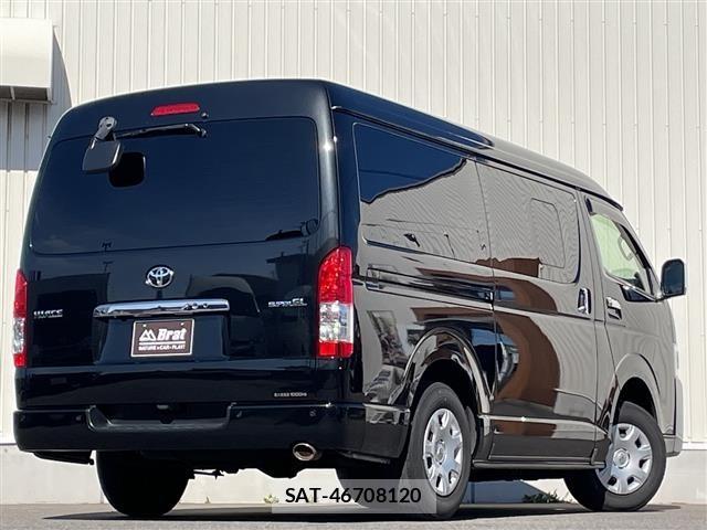 Toyota HIACE VAN 2022 8677235-20