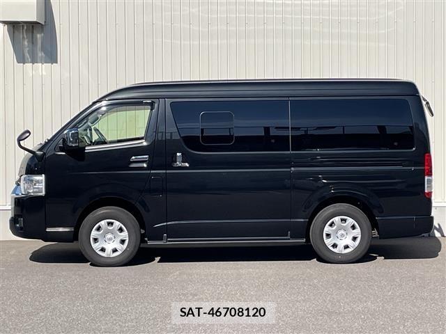 Toyota HIACE VAN 2022 8677235-4