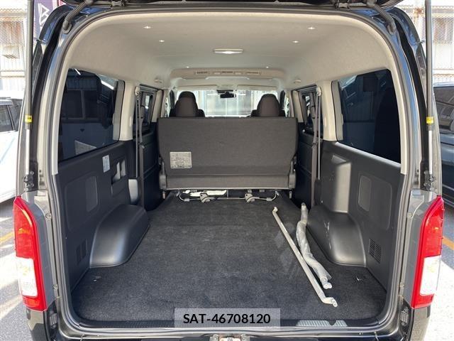 Toyota HIACE VAN 2022 8677235-7