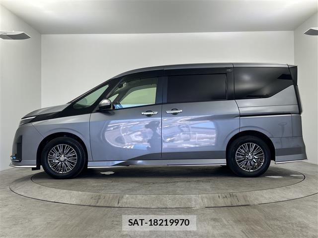 Nissan SERENA 2023 8672735-10