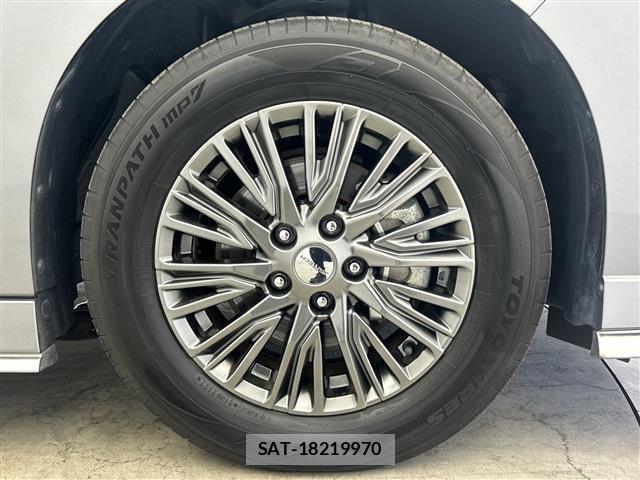 Nissan SERENA 2023 8672735-4