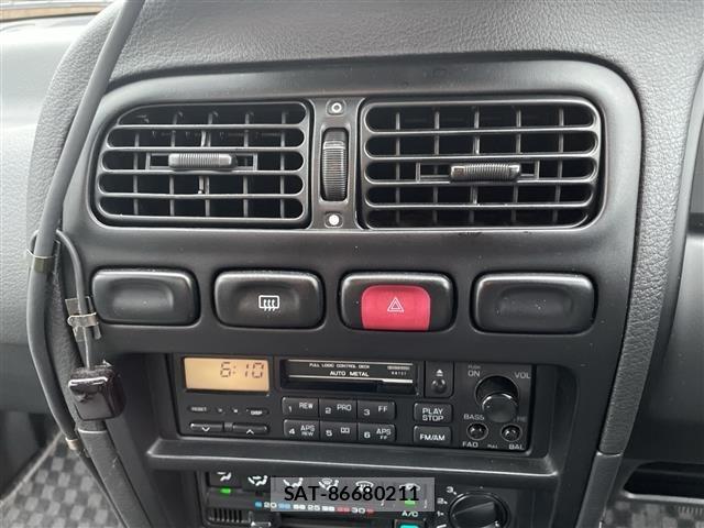 Nissan PRIMERA 1993 8836820-1