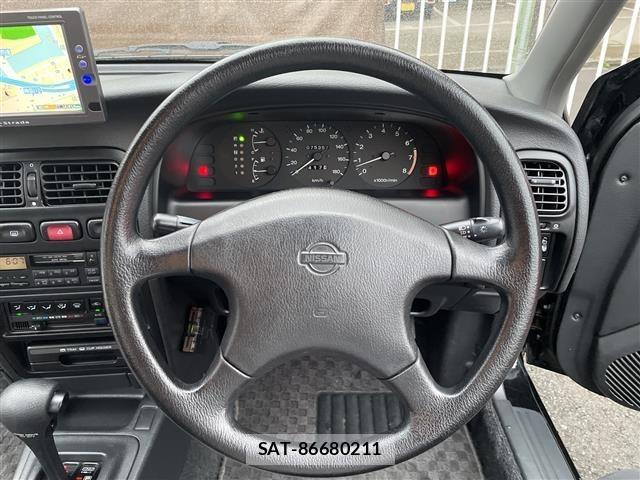 Nissan PRIMERA 1993 8836820-16