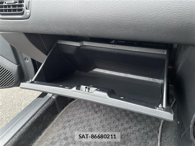 Nissan PRIMERA 1993 8836820-20