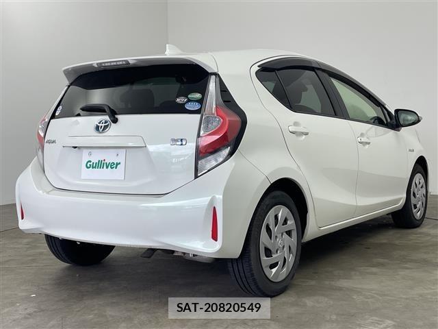 Toyota AQUA 2017 8762999-16