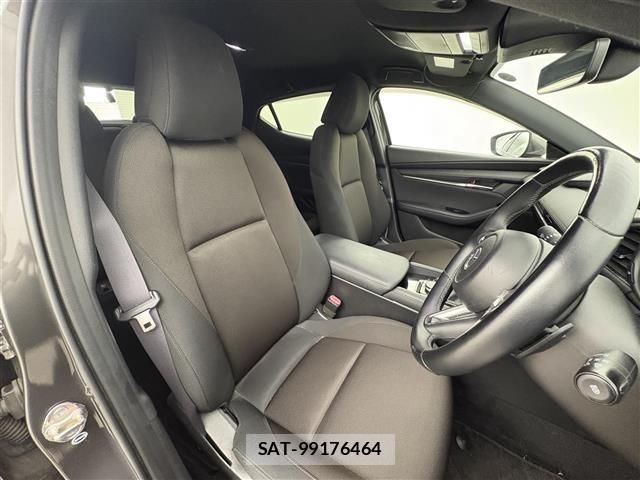 Mazda MAZDA3 2019 8770214-10