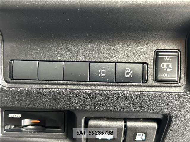 Nissan SERENA 2023 8672740-4
