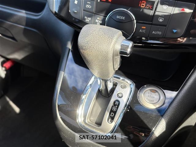Nissan SERENA 2015 8672744-1