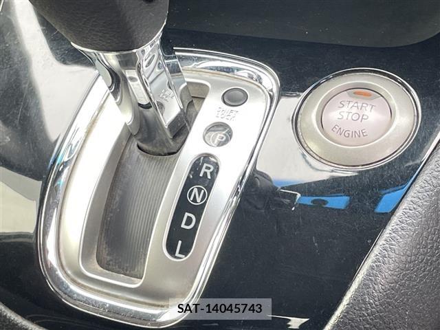 Nissan SERENA 2015 8672758-1