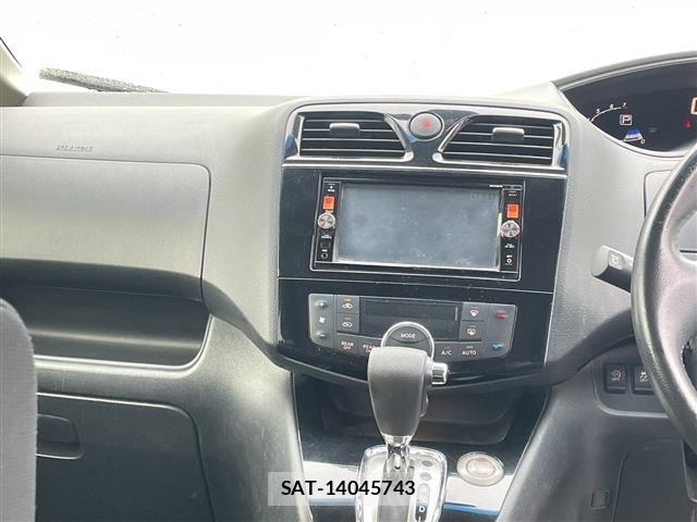 Nissan SERENA 2015 8672758-19