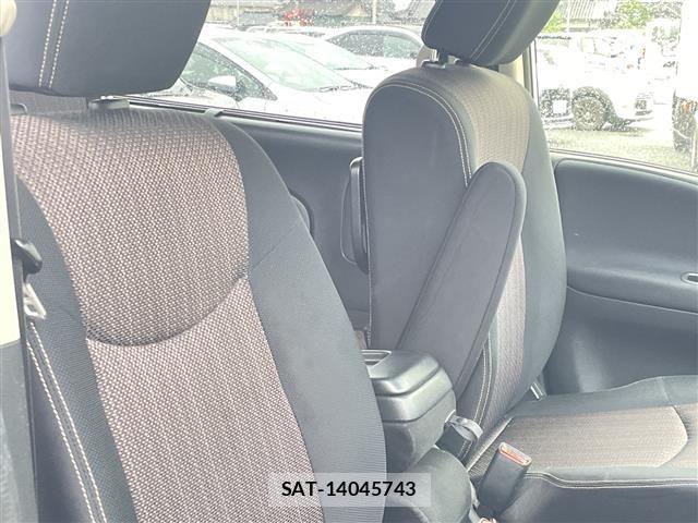Nissan SERENA 2015 8672758-6