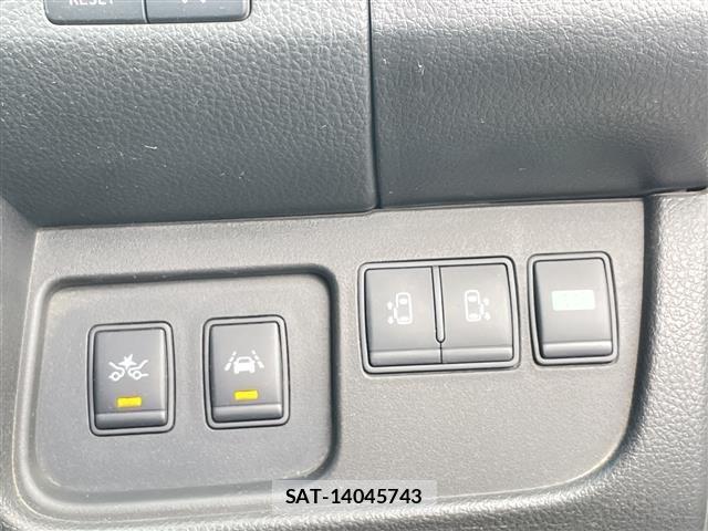 Nissan SERENA 2015 8672758-7
