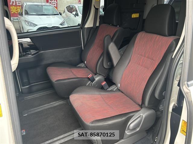 Toyota NOAH 2010 8765071-11