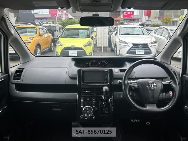 Toyota NOAH 2010 8765071-14