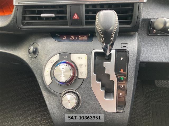 Toyota SIENTA 2018 8764265-4