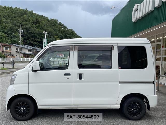 Toyota PIXIS VAN 2013 8677416-17