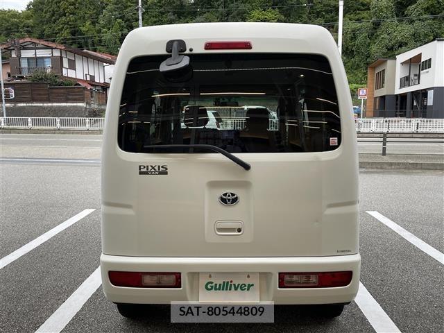 Toyota PIXIS VAN 2013 8677416-18