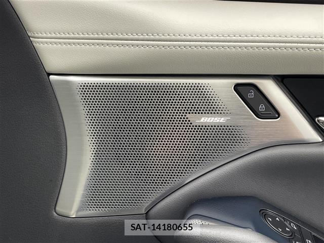 Mazda MAZDA3 2022 8770216-18