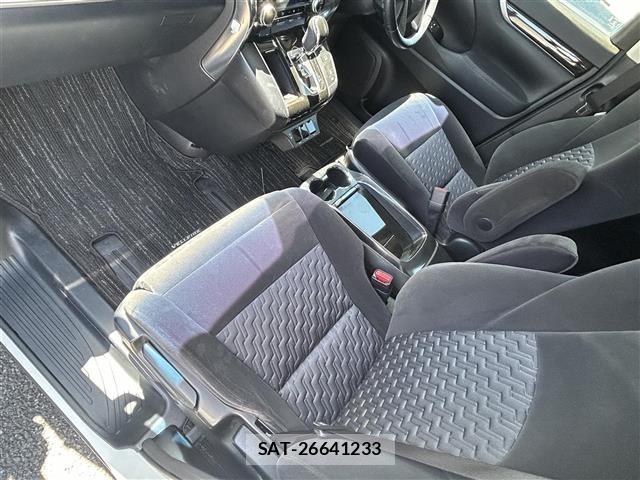 Toyota VELLFIRE 2015 8674559-7