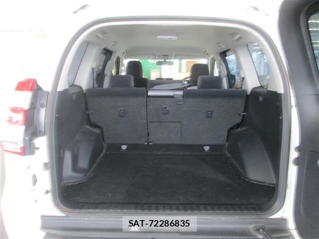 Toyota LAND CRUISER PRADO 2016 8676447-11