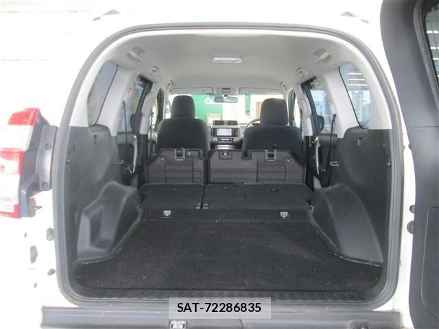 Toyota LAND CRUISER PRADO 2016 8676447-12