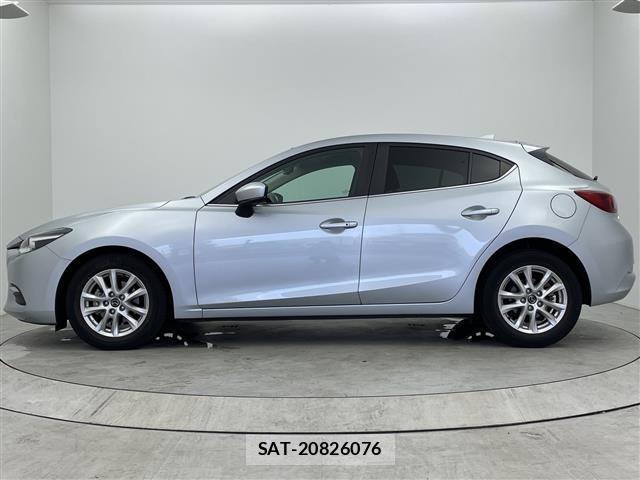 Mazda AXELA 2017 8771859-2