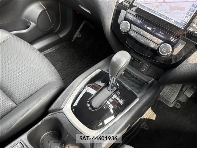Nissan X-TRAIL 2017 8762870-18