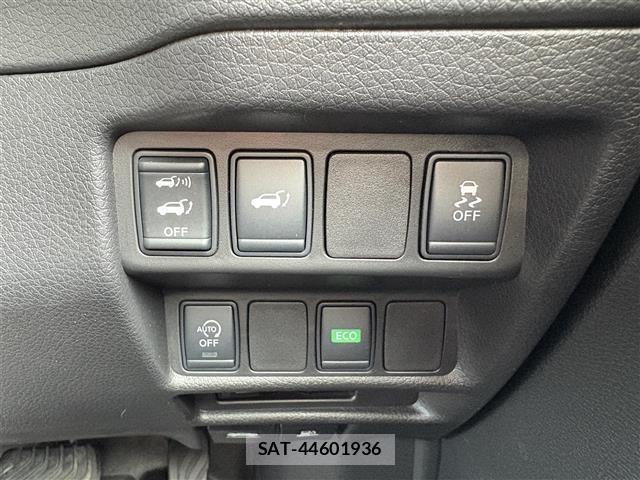 Nissan X-TRAIL 2017 8762870-3