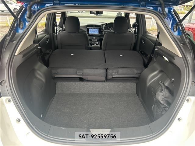 Nissan LEAF 2020 8675759-5