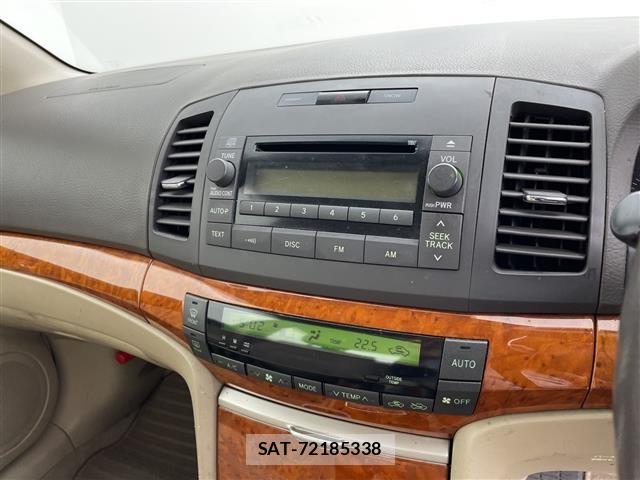Toyota PREMIO 2005 8837854-17