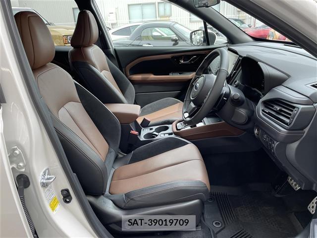 Subaru FORESTER 2025 8670440-10