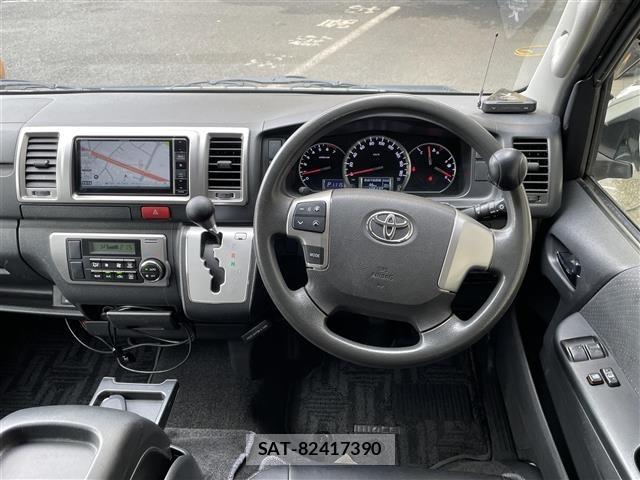 Toyota HIACE VAN 2014 8677236-17