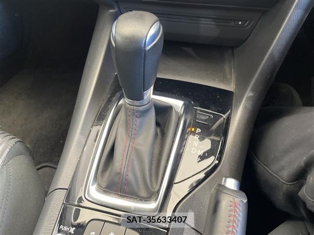 Mazda AXELA 2016 8678434-11