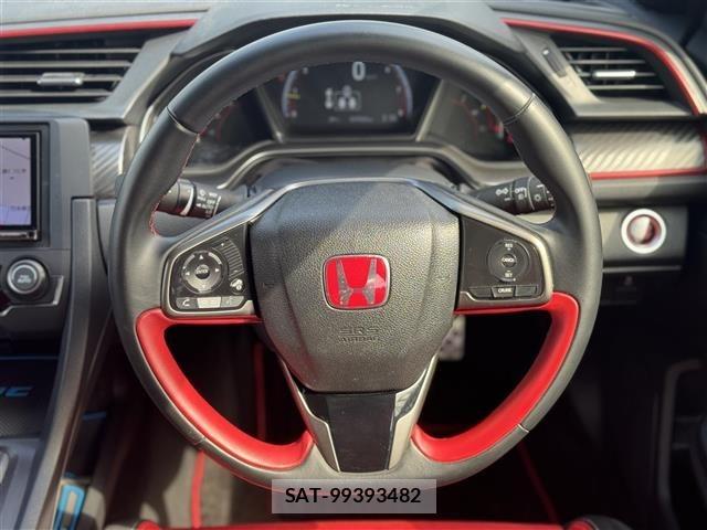 Honda CIVIC 2018 8677484-11