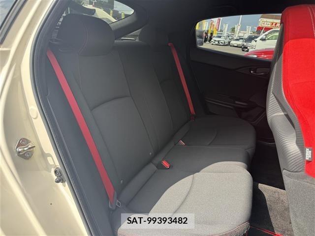 Honda CIVIC 2018 8677484-7