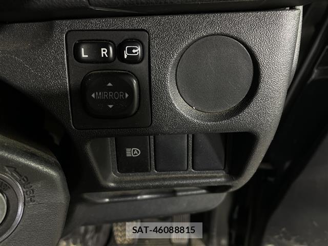 Toyota HIACE VAN 2022 8677247-10