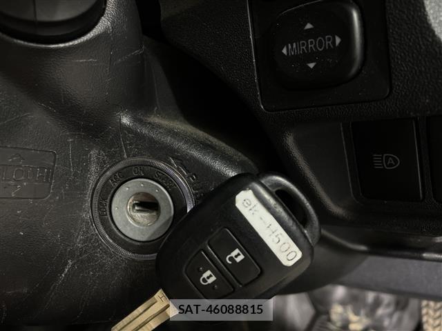 Toyota HIACE VAN 2022 8677247-3