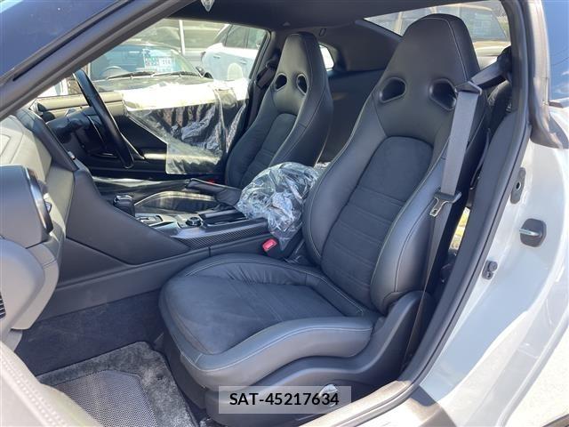 Nissan GT-R 2024 8676162-2